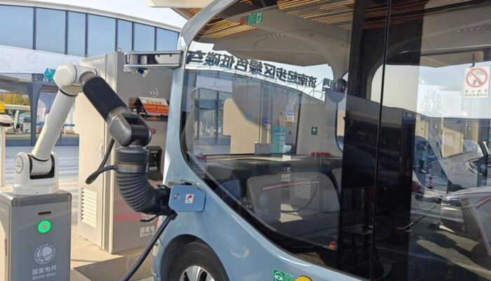 Bus otonomos China pelopori mobilitas perkotaan yang lebih cerdas
