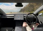 Tesla jadikan fitur mengemudi otomatis langganan Rp1,6 juta per bulan